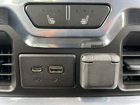 Used 2020 Chevrolet Silverado 3500 LTZ w/ LTZ Premium Package image 31