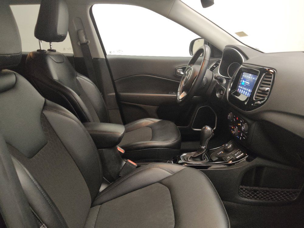Used 2021 Jeep Compass Latitude w/ Sun and Sound Group AWD/4WD image 21