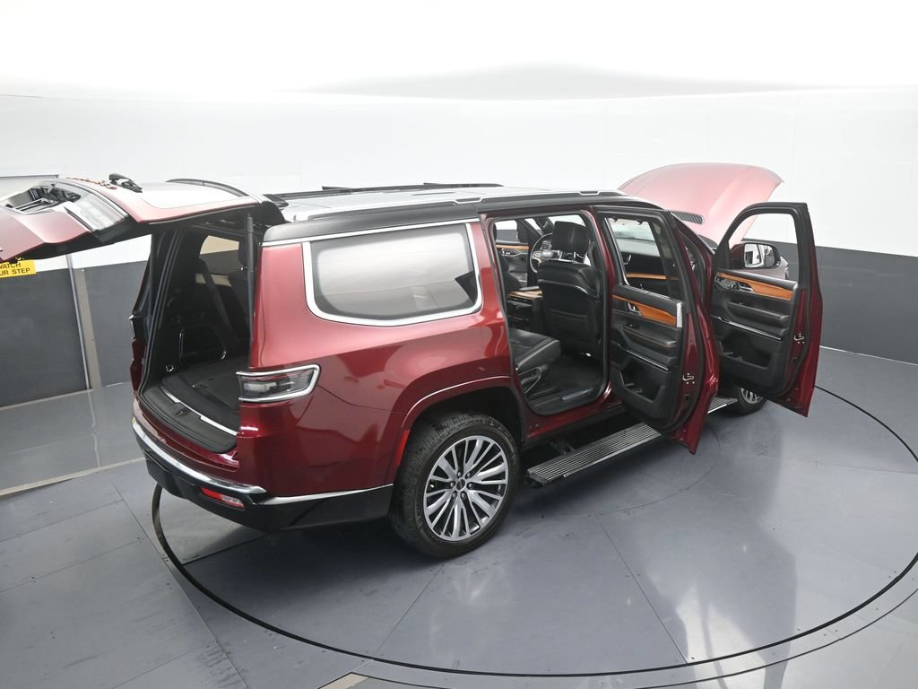 Used 2022 Jeep Grand Wagoneer Series III AWD/4WD image 80