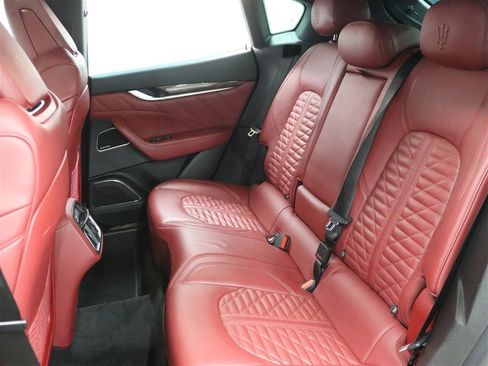 Used 2021 Maserati Levante GranSport image 14