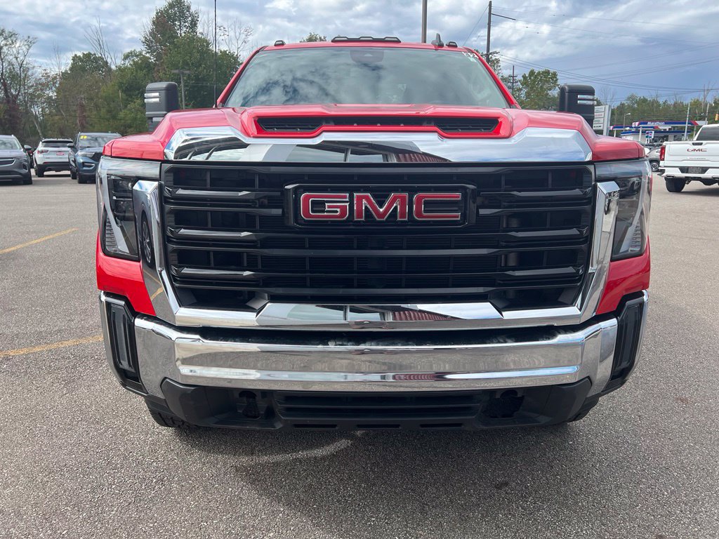 Used 2024 GMC Sierra 2500 Pro w/ Convenience Package AWD/4WD image 4