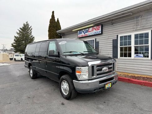 Used 2014 Ford E-350 and Econoline 350 XLT image 2
