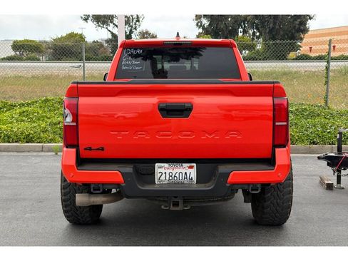 Used 2024 Toyota Tacoma TRD Sport w/ TRD Sport Upgrade Package AWD/4WD image 6