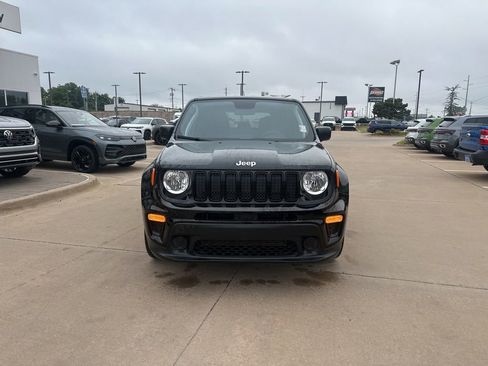 Used 2020 Jeep Renegade Sport FWD image 2