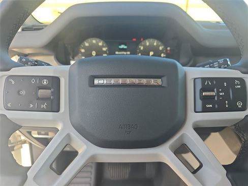 Used 2025 Land Rover Defender 90 S AWD/4WD image 21