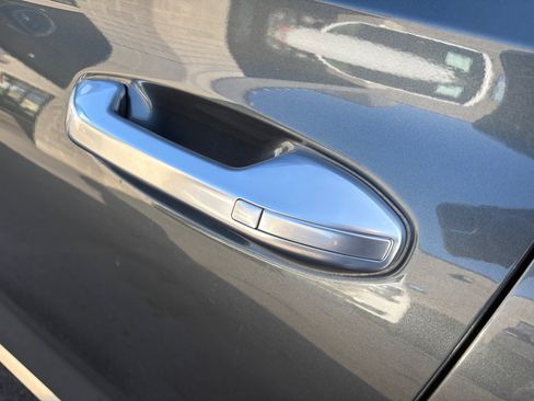 Used 2021 Hyundai Palisade Calligraphy image 11