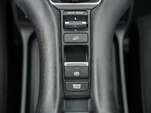 Used 2025 Honda HR-V Sport image 19