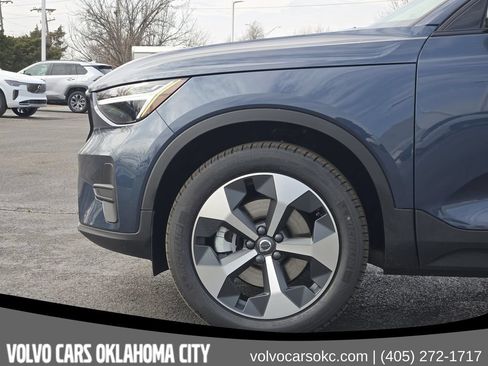 Used 2026 Volvo XC40 B5 Core w/ Protection Package Premier AWD/4WD image 6