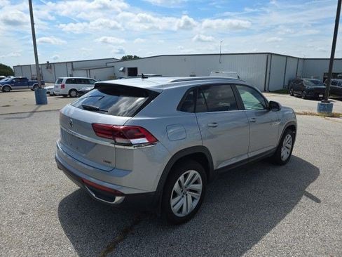 Used 2021 Volkswagen Atlas Cross Sport SE AWD/4WD image 8