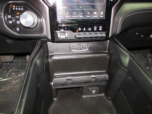 Used 2023 RAM 1500 Limited w/ Body Color Bumper Group image 24