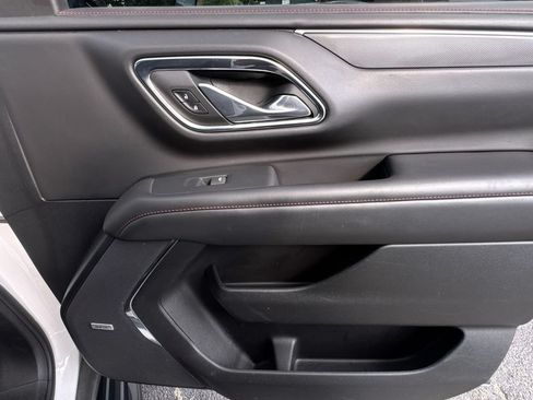 Used 2023 Chevrolet Suburban RST AWD/4WD image 33