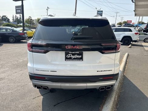 Used 2024 GMC Acadia Elevation AWD/4WD image 5
