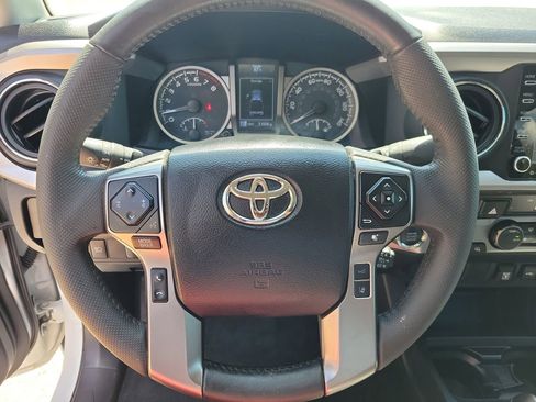 Used 2023 Toyota Tacoma SR5 RWD image 18