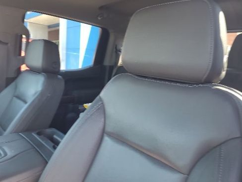 Used 2022 GMC Sierra 1500 SLT RWD image 2
