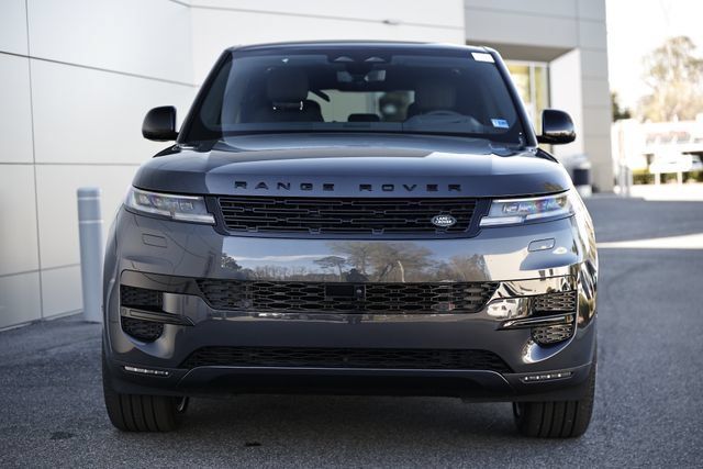 New 2026 Land Rover Range Rover Sport SE AWD/4WD image 18