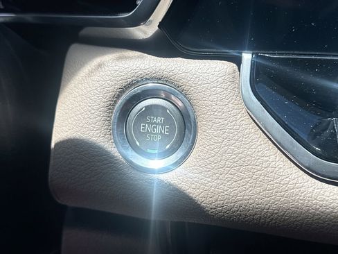New 2026 GMC Canyon Denali AWD/4WD image 17