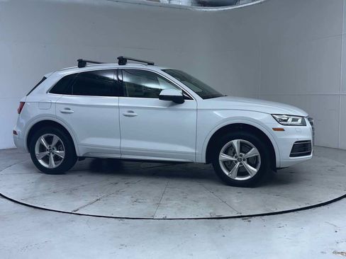 Used 2020 Audi Q5 Premium Plus w/ Premium Plus Package AWD/4WD image 4