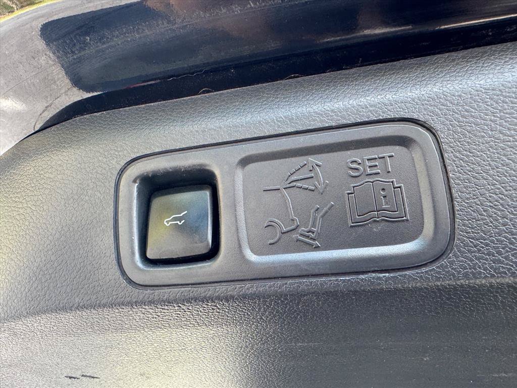 Used 2022 Ford Expedition Limited AWD/4WD image 11
