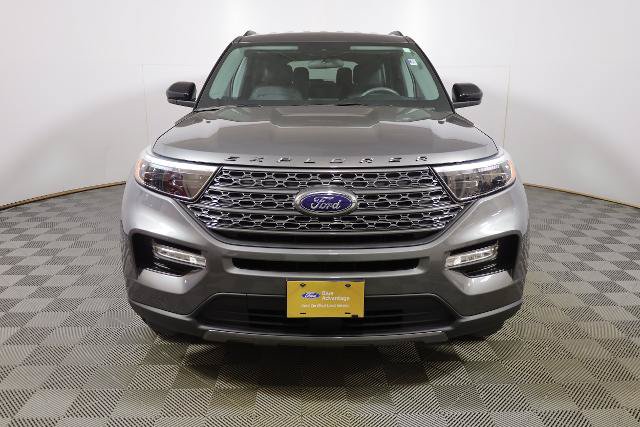 Certified 2024 Ford Explorer XLT w/ Equipment Group 202A AWD/4WD image 3