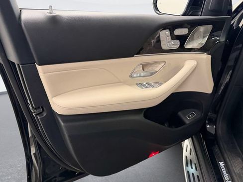 Certified 2022 Mercedes-Benz GLS 450 4MATIC image 15