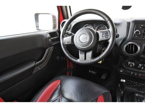 Used 2018 Jeep Wrangler Sport AWD/4WD image 8