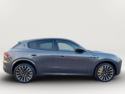 Used 2023 Maserati Grecale Modena AWD/4WD image 8