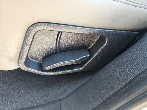 Used 2017 Hyundai Santa Fe Sport w/ 2.4L Tech Package 04 AWD/4WD image 33