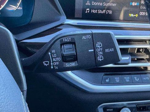 Used 2023 BMW X5 xDrive40i w/ Premium Package image 24