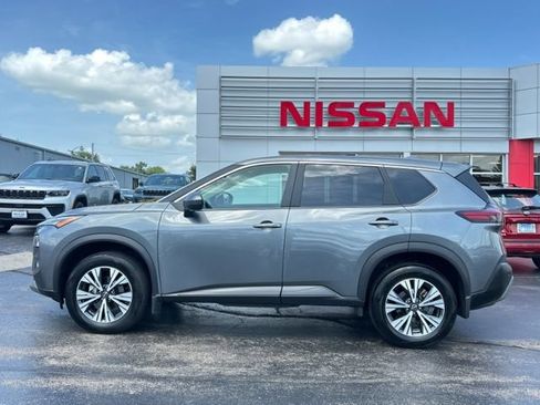 Used 2023 Nissan Rogue SV AWD/4WD image 2