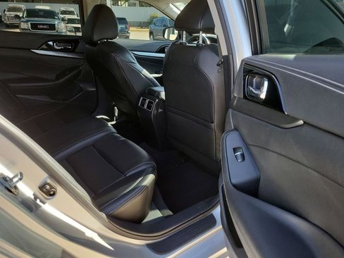 Used 2022 Nissan Maxima SV w/ Floor Mat Group image 25