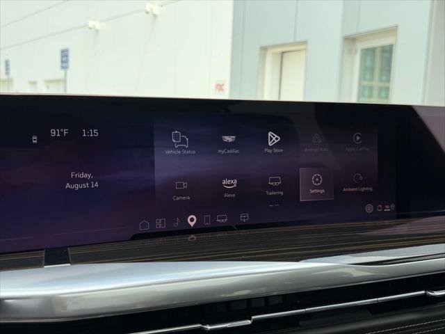 Certified 2025 Cadillac Escalade ESV Premium Luxury AWD/4WD image 31