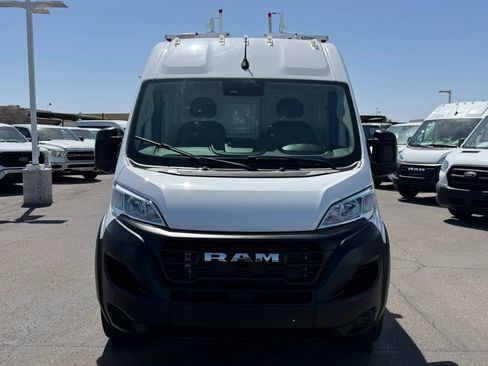 Used 2025 RAM ProMaster 2500 FWD image 10