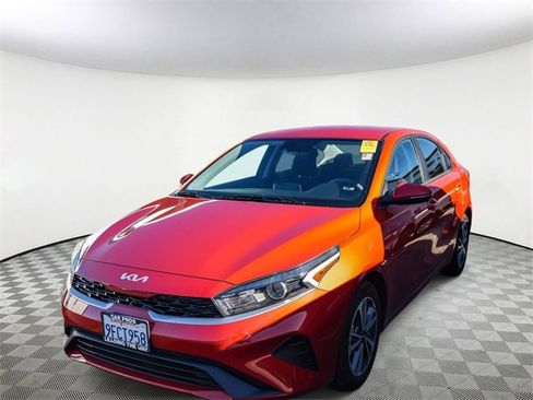 Certified 2023 Kia Forte LXS w/ LXS Technology Package image 2