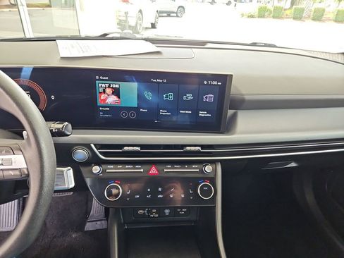 Used 2024 Hyundai Sonata SEL FWD image 16