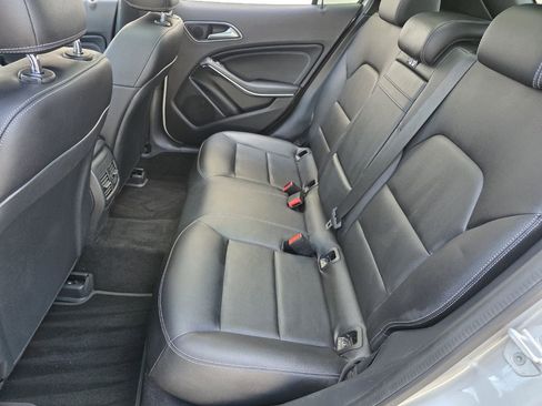 Used 2018 Mercedes-Benz GLA 250 4MATIC image 29