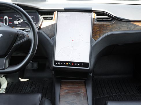 Used 2020 Tesla Model S Long Range Plus AWD/4WD image 29