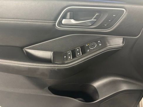 Used 2024 Nissan Rogue Platinum w/ Platinum Premium Package FWD image 20