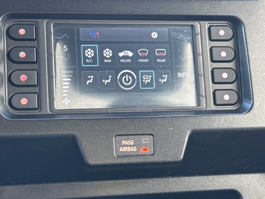 Used 2019 Ford F250 XL w/ Power Equipment Group AWD/4WD image 22