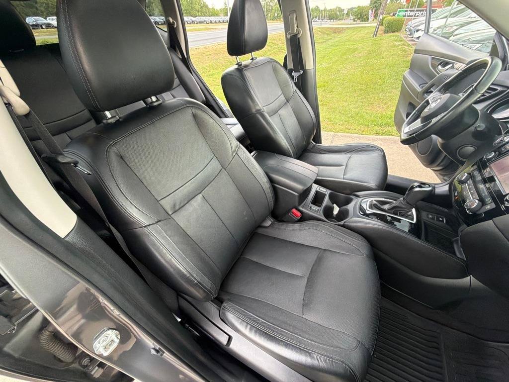 Used 2018 Nissan Rogue SL w/ Premium Package AWD/4WD image 30