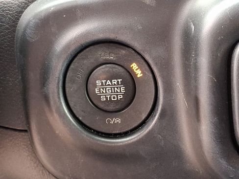 Used 2022 Jeep Wrangler Unlimited Sport AWD/4WD image 8