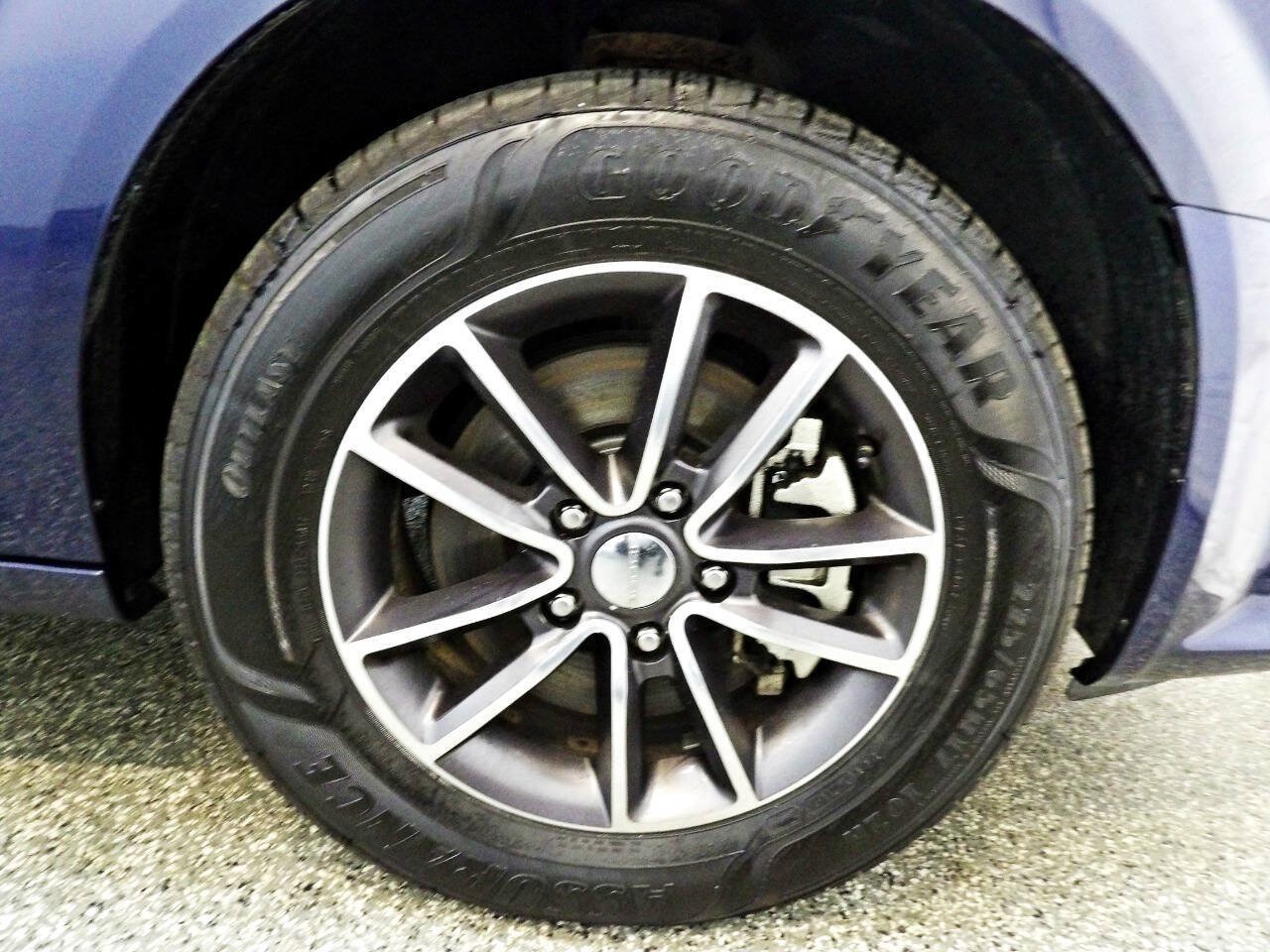 Used 2017 Dodge Grand Caravan SXT FWD image 21