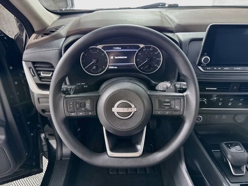 Used 2023 Nissan Rogue S image 13