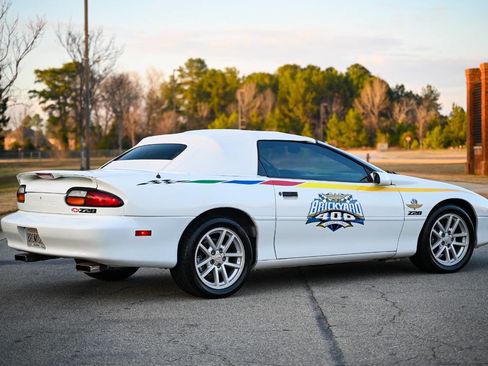 Used 1997 Chevrolet Camaro Z28 image 7