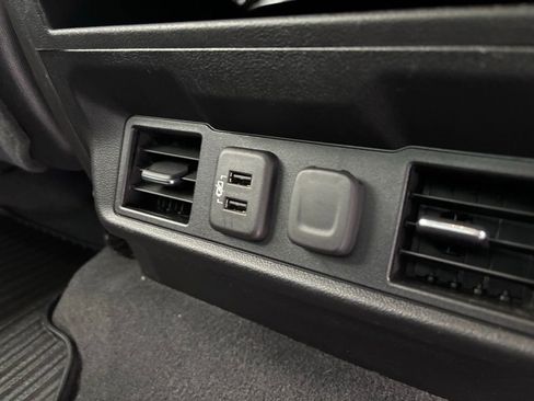 Used 2019 GMC Sierra 1500 Elevation image 17