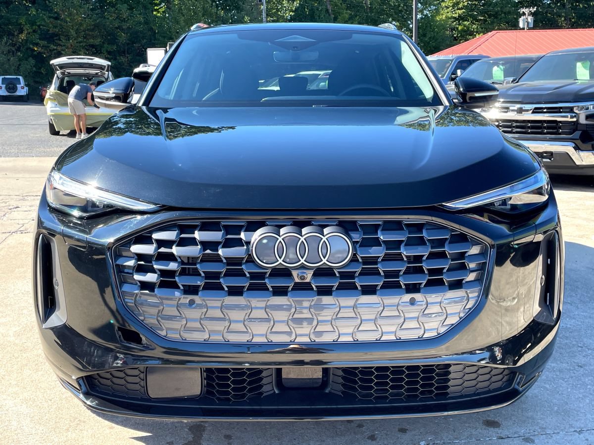 Used 2025 Audi Q5 Premium Plus w/ Premium Plus AWD/4WD image 7