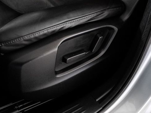 Used 2020 MAZDA CX-5 Touring image 33