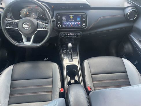 Used 2022 Nissan Kicks SR w/ Premium Package image 24