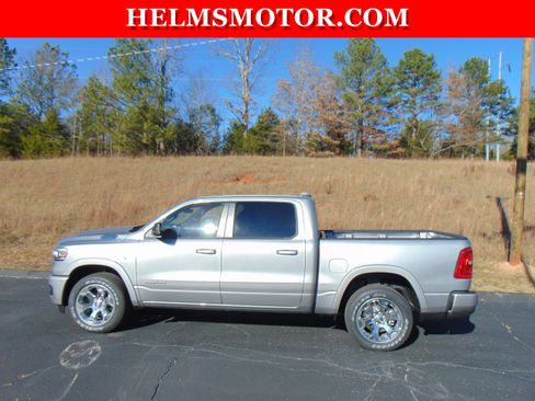 New 2026 RAM 1500 Big Horn AWD/4WD image 5