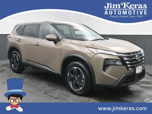 Used 2025 Nissan Rogue SV image 1