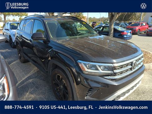 Used 2022 Volkswagen Atlas SE w/ Black Wheel Package image 1